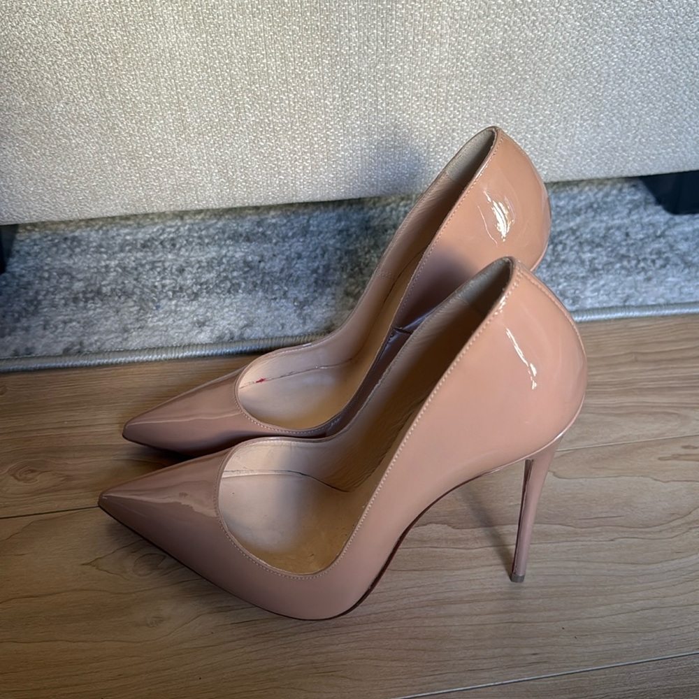 Louboutin So Kate Heels - Picture 5 of 11